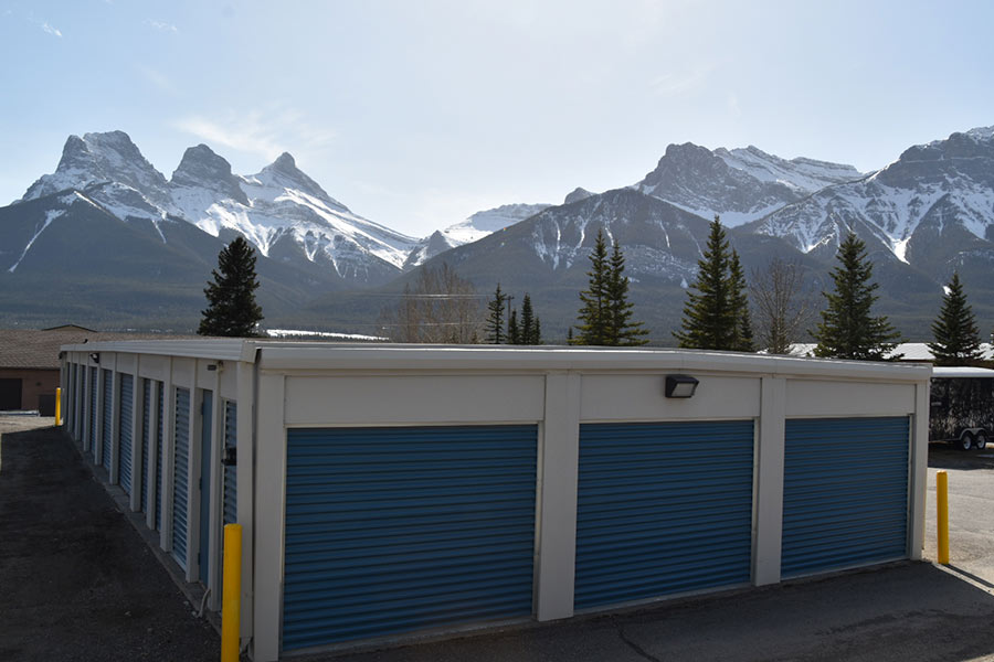 storage drive up units canmore