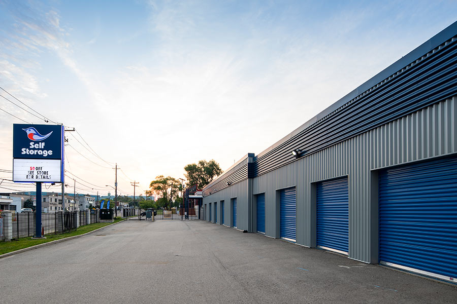 storage drive up units north york