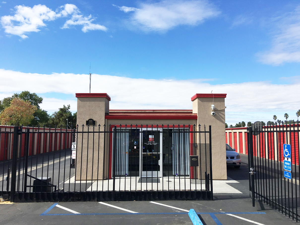 Security Public Storage - Sacramento 2