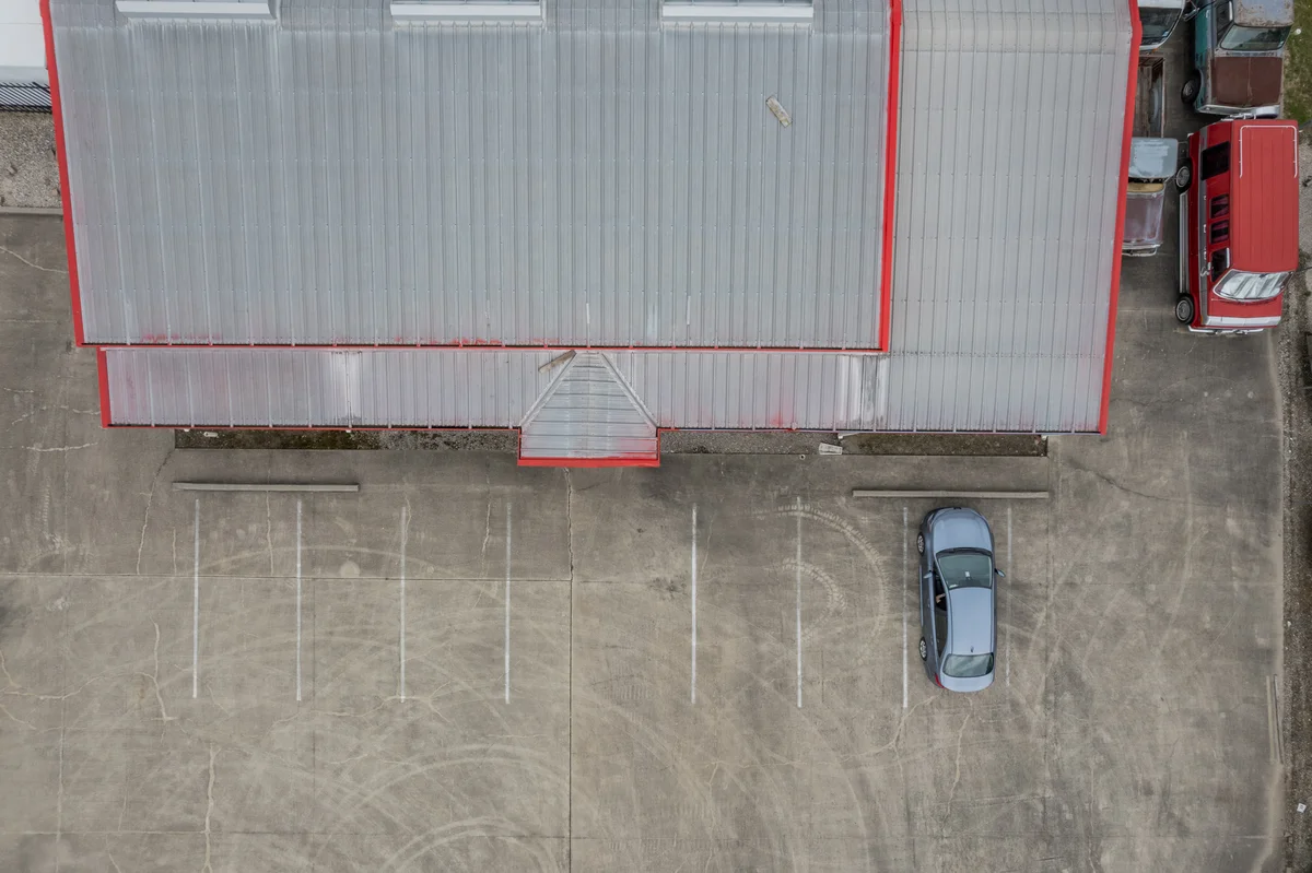 vehicle parking montgomery texas