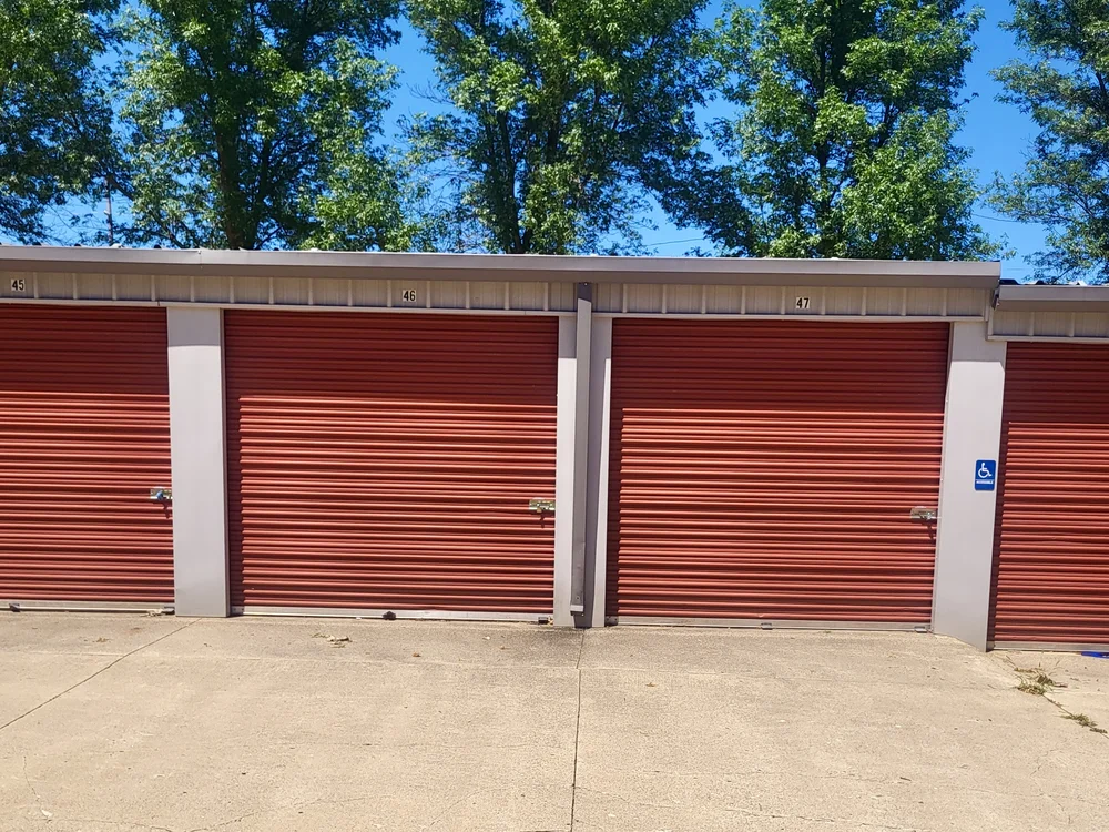 Self storage units okoboji