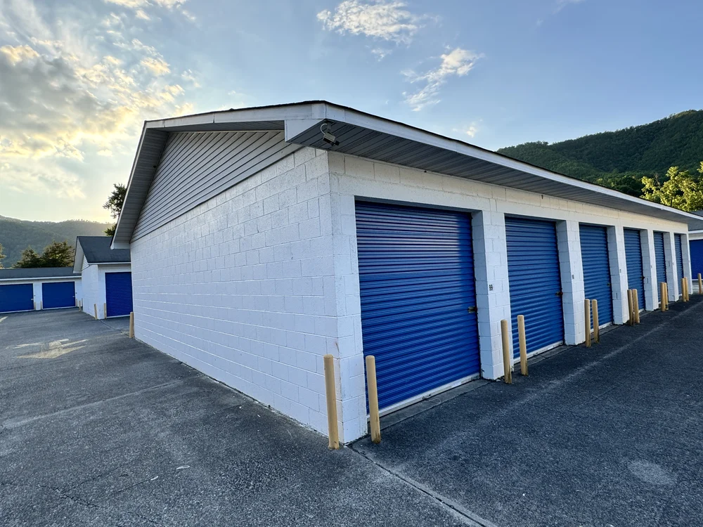 Climate controlled storage units Hampton