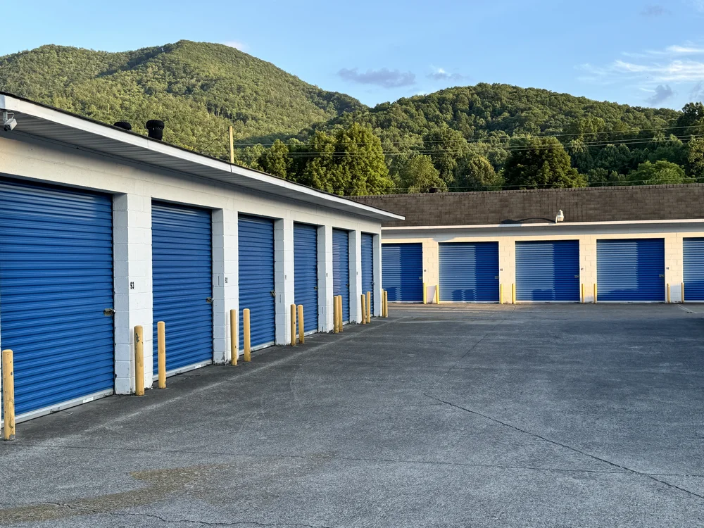 Drive up storage units Hampton