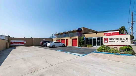 Security Public Storage - Huntington Beach