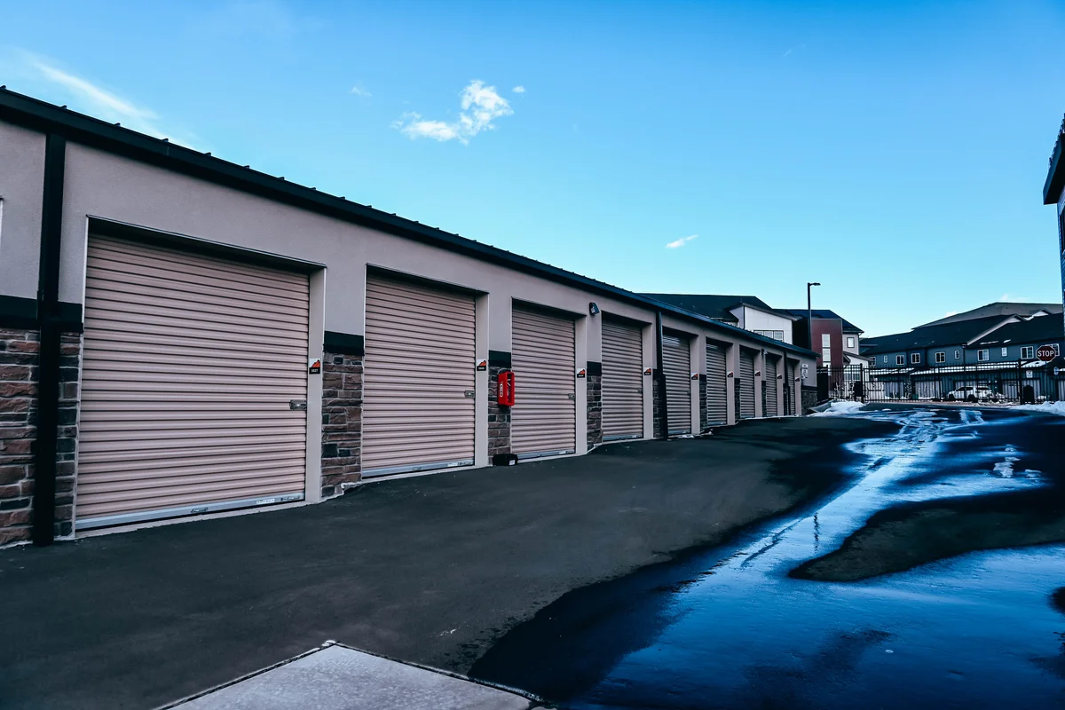 outdoor drive-up self storage colorado springs